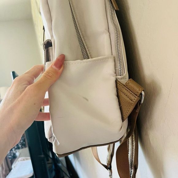 Laundry by Shelli Segal Los Angeles nylon and faux leather backpack bag carryall - Picture 5 of 10